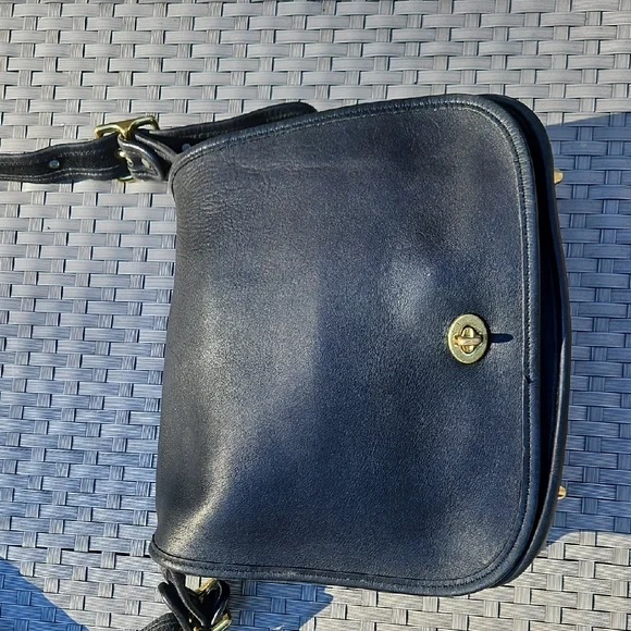 Vintage Coach Stewardess Midnight Black Leather Shoulder Bag - Picture 13 of 17